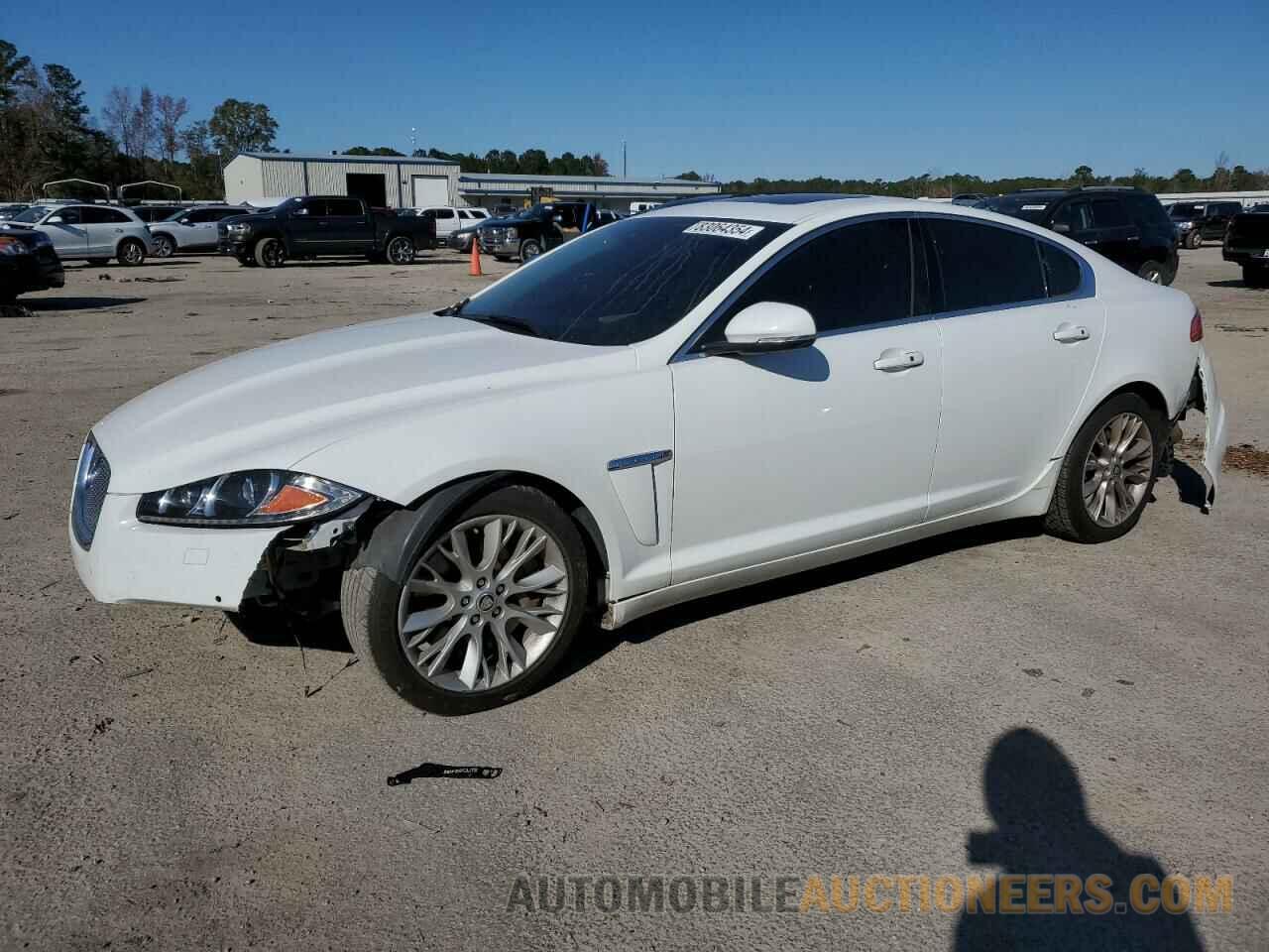 SAJWA0E78D8S90056 JAGUAR XF 2013