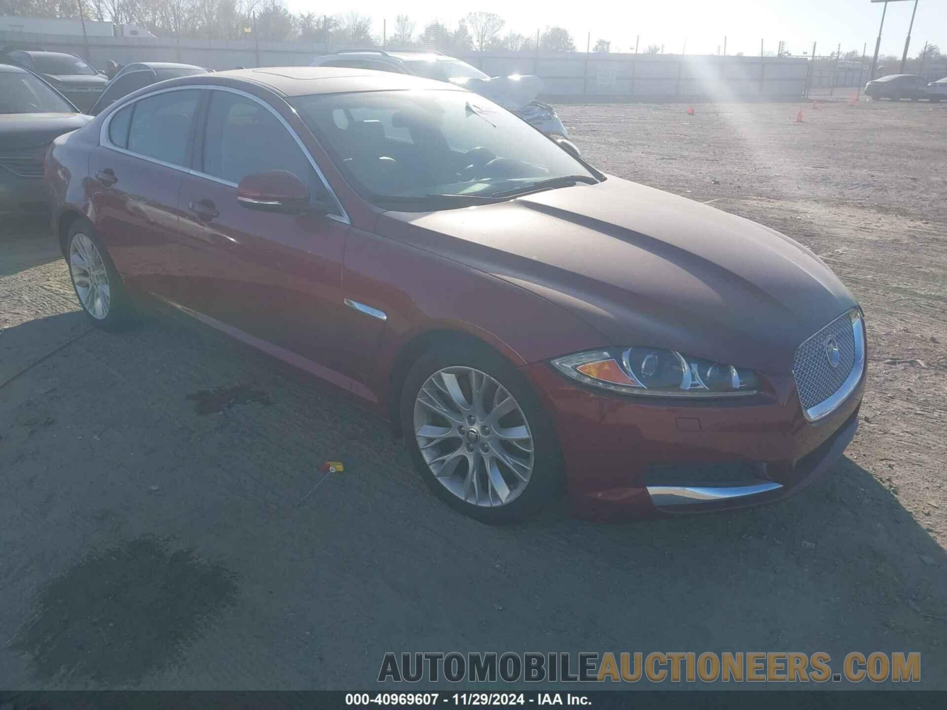 SAJWA0E78D8S93751 JAGUAR XF 2013