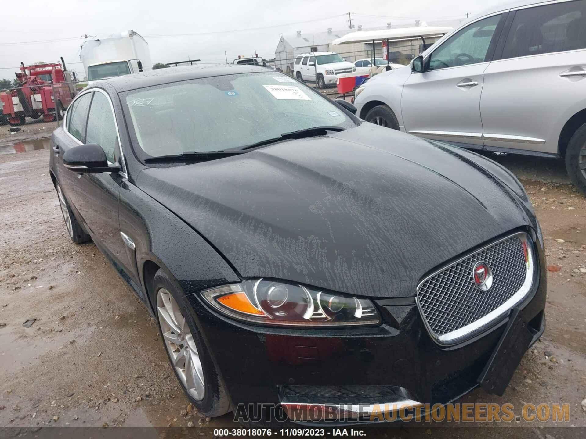 SAJWA0ES0FPU25740 JAGUAR XF 2015