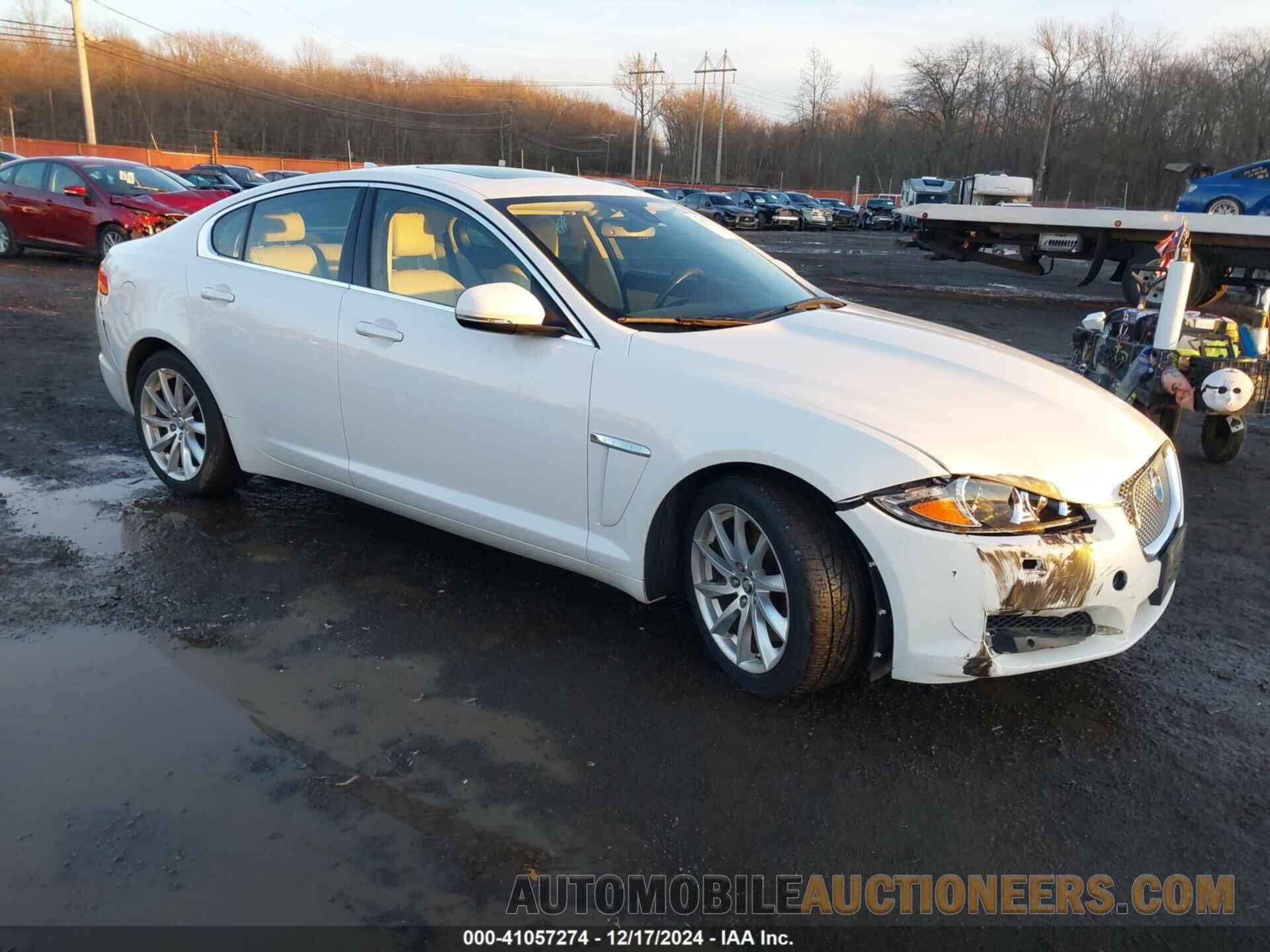 SAJWA0ES3DPS66130 JAGUAR XF 2013