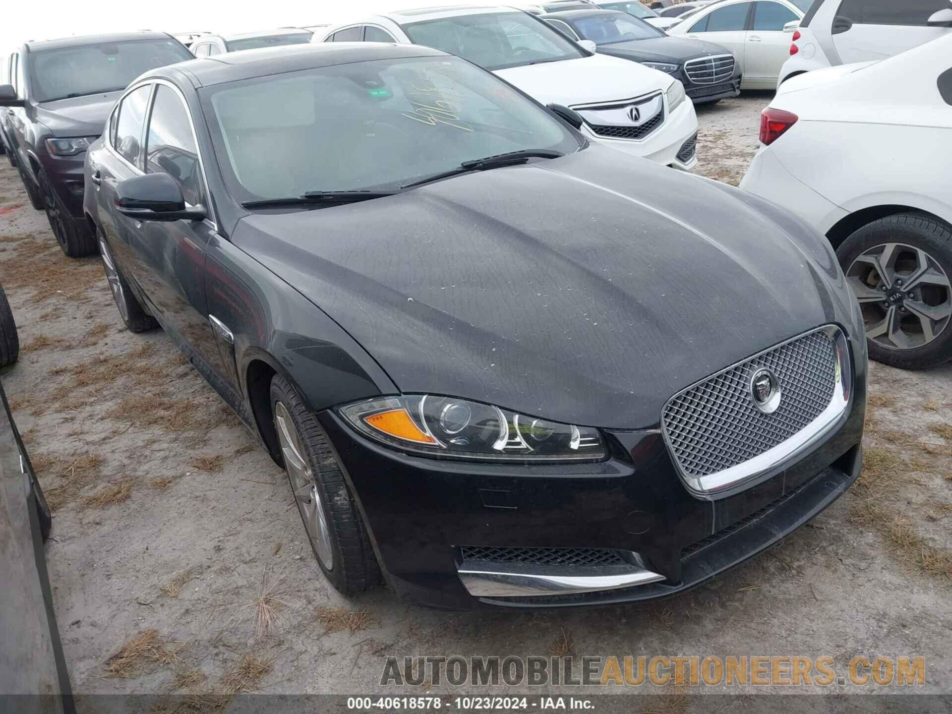 SAJWA0ES8DPS64096 JAGUAR XF 2013