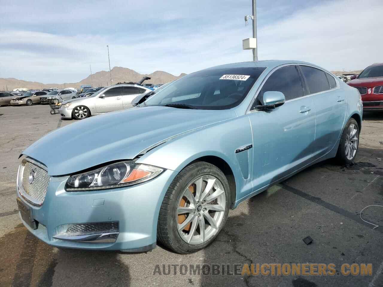 SAJWA0ES8DPS74112 JAGUAR XF 2013