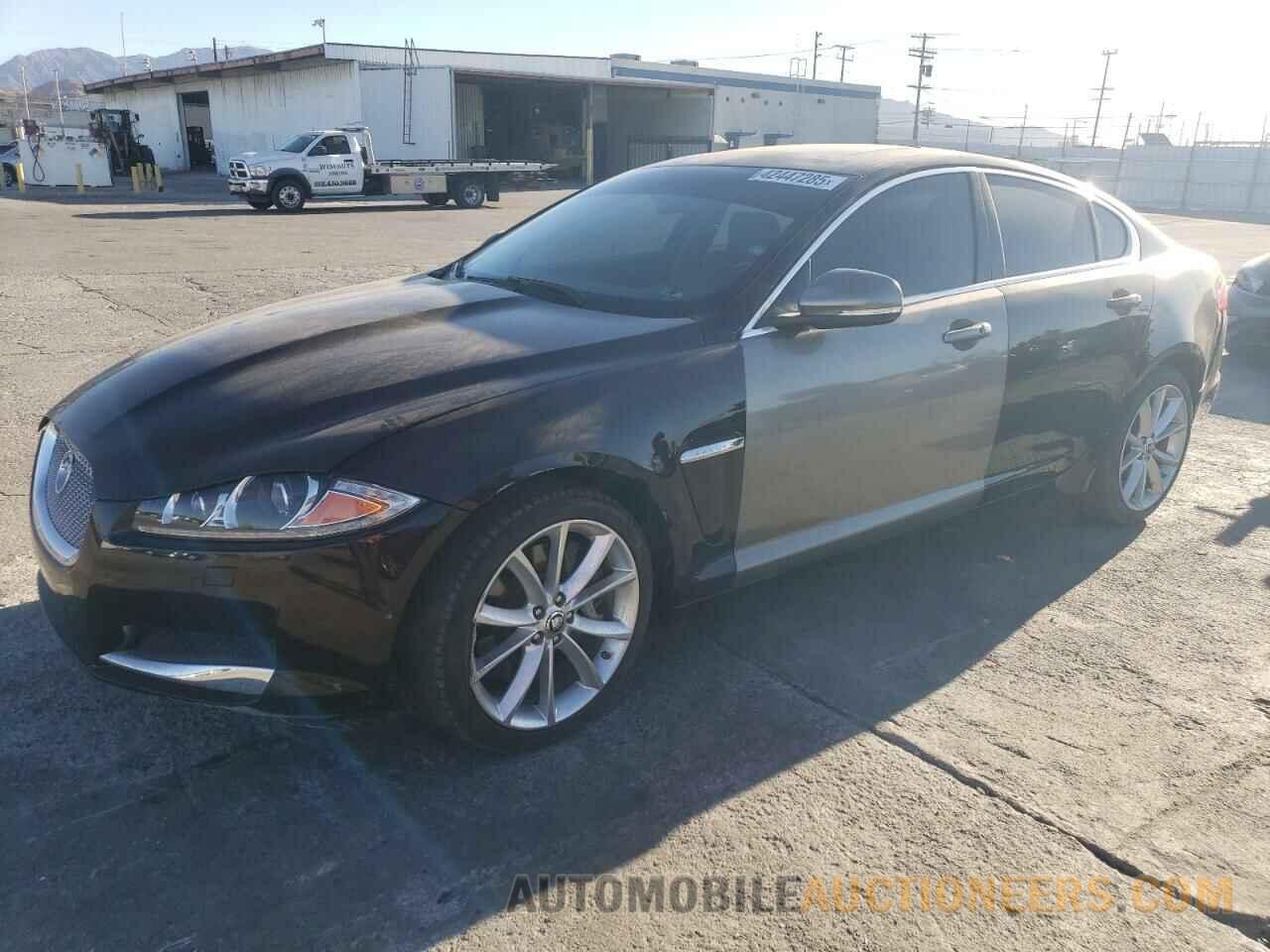 SAJWA0ES8DPS96255 JAGUAR XF 2013