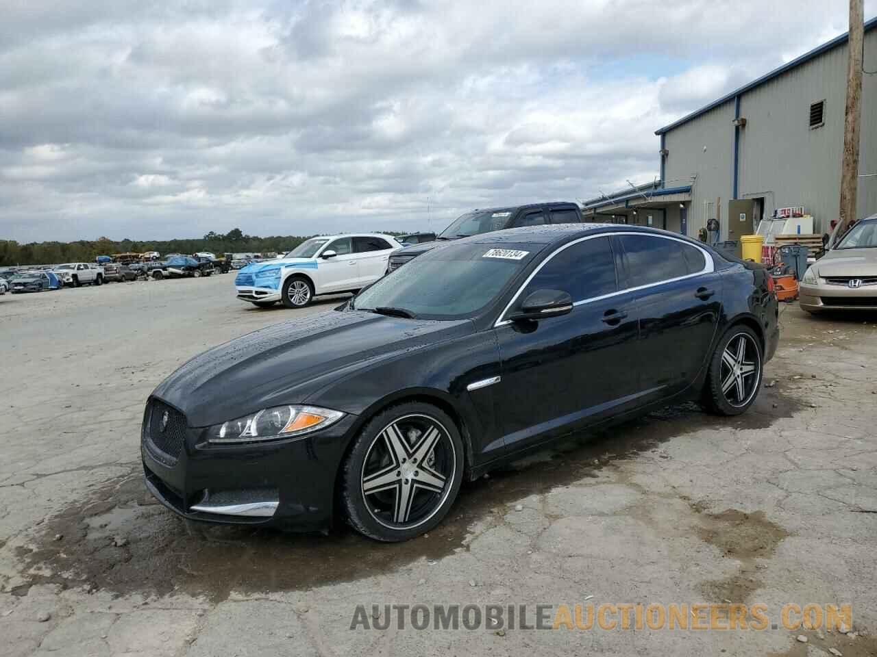 SAJWA0F71F8U48884 JAGUAR XF 2015