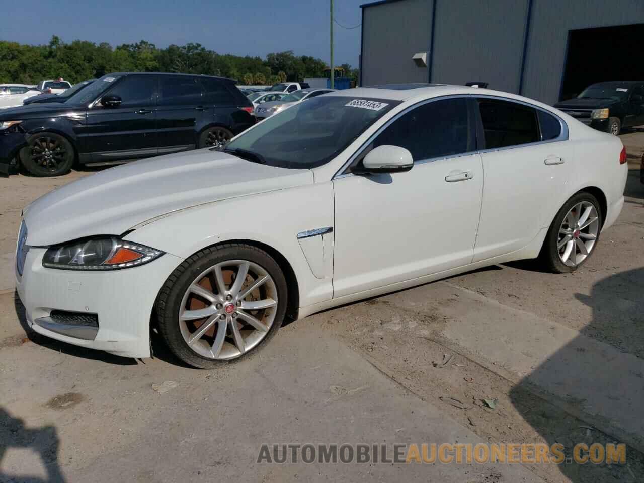 SAJWA0F71F8U62610 JAGUAR XF 2015