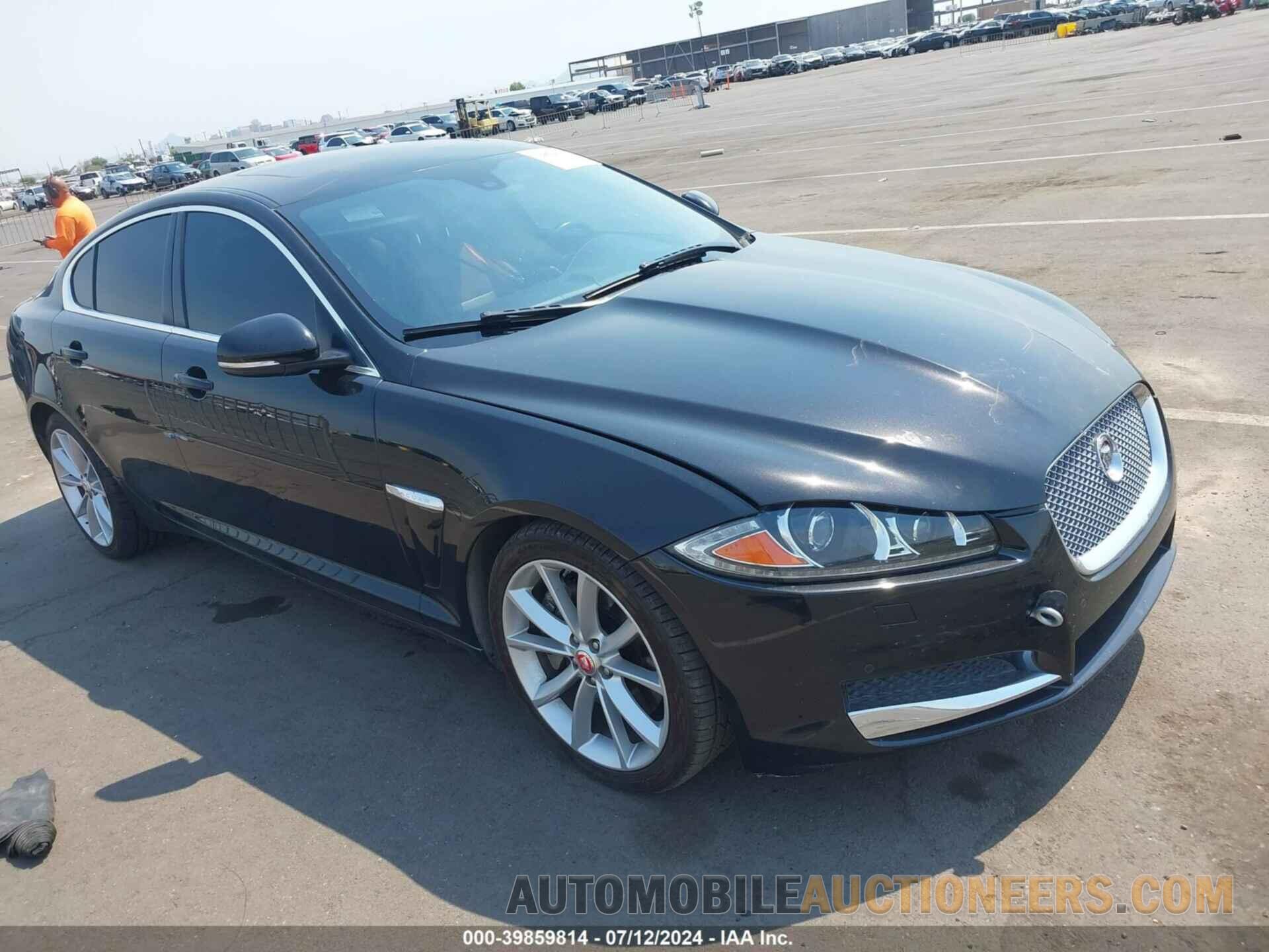 SAJWA0F71F8U63014 JAGUAR XF 2015