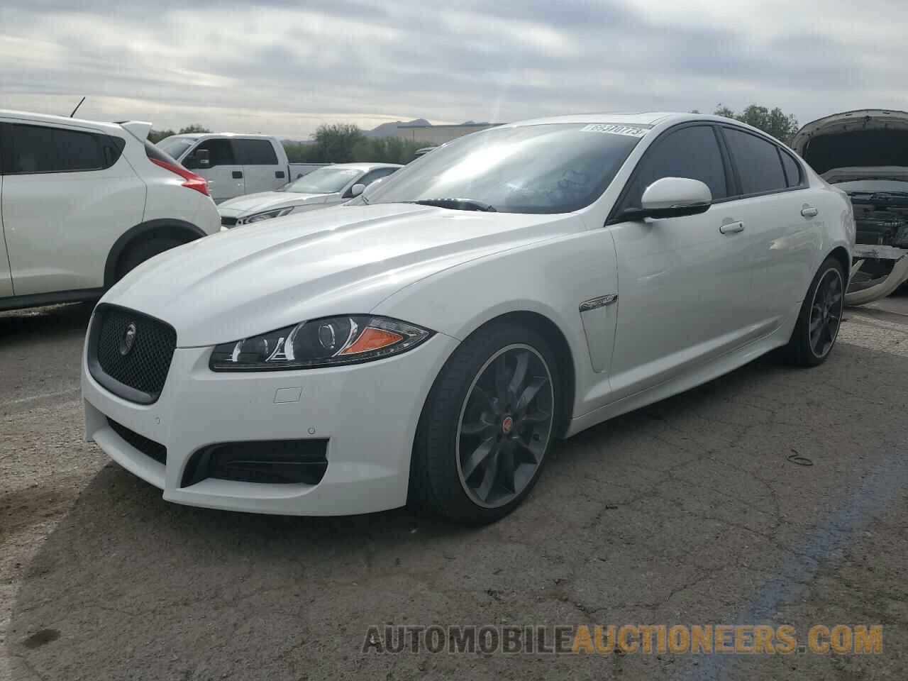 SAJWA0F71F8U68990 JAGUAR XF 2015