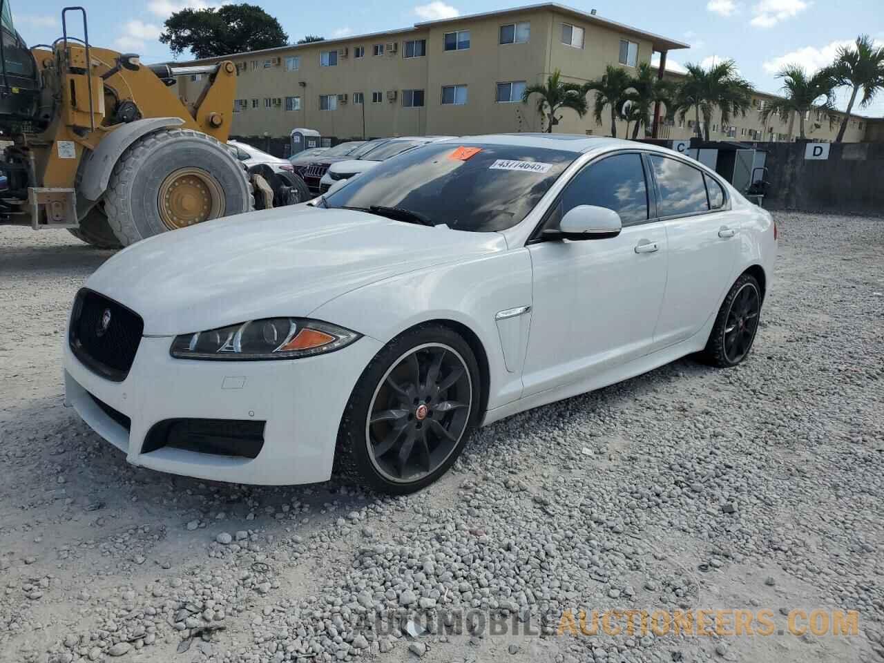 SAJWA0F72F8U58209 JAGUAR XF 2015