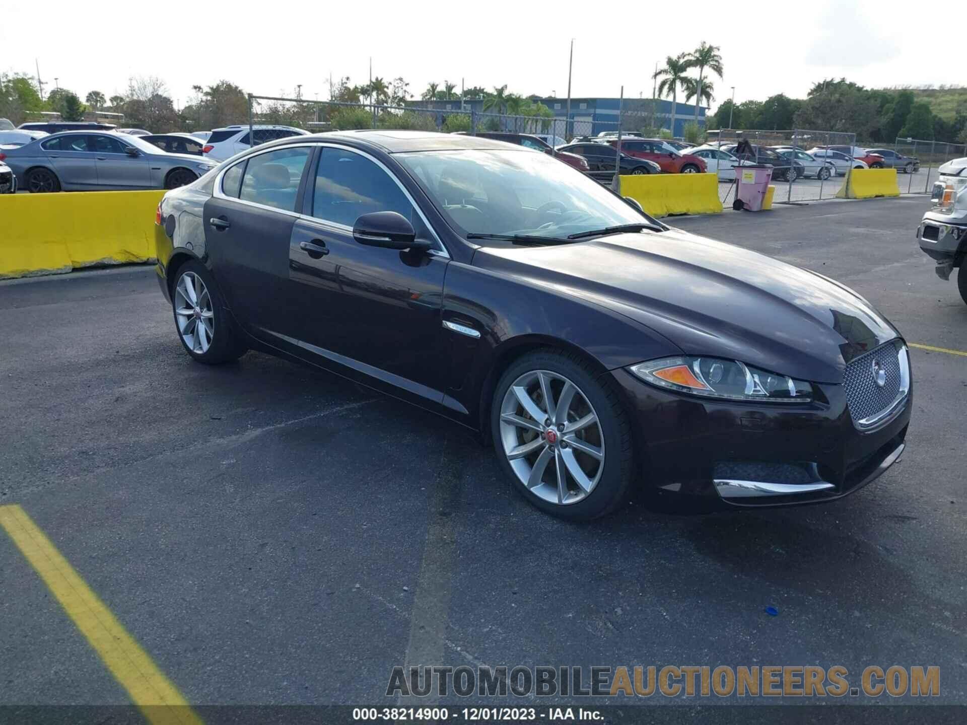 SAJWA0F74F8U49074 JAGUAR XF 2015