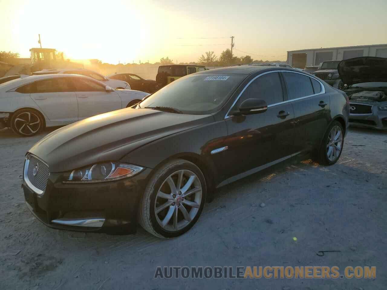 SAJWA0F76F8U59802 JAGUAR XF 2015