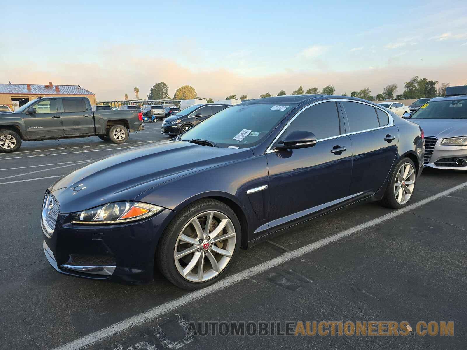 SAJWA0F77F8U57721 Jaguar XF 2015