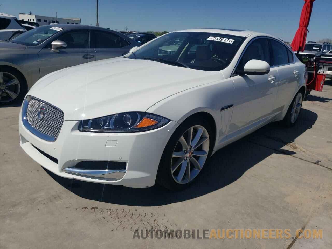 SAJWA0F77F8U86264 JAGUAR XF 2015