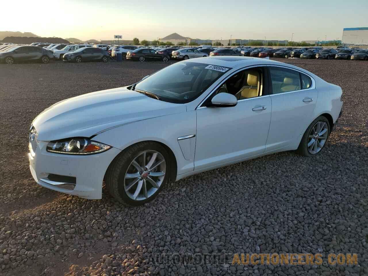 SAJWA0F78F8U84636 JAGUAR XF 2015