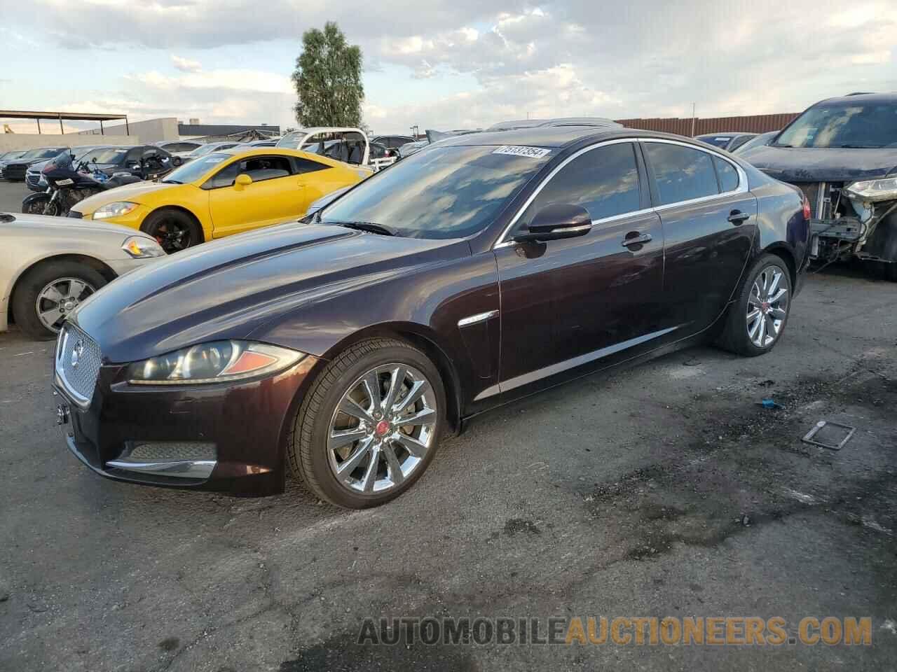 SAJWA0F79F8U72740 JAGUAR XF 2015