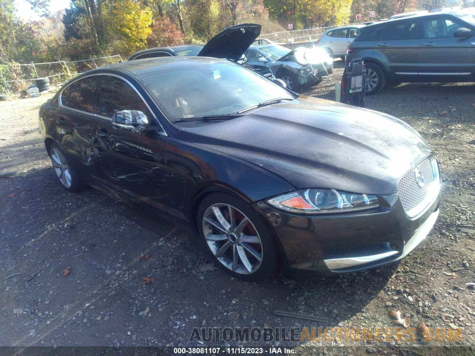 SAJWA0F7XF8U49063 JAGUAR XF 2015