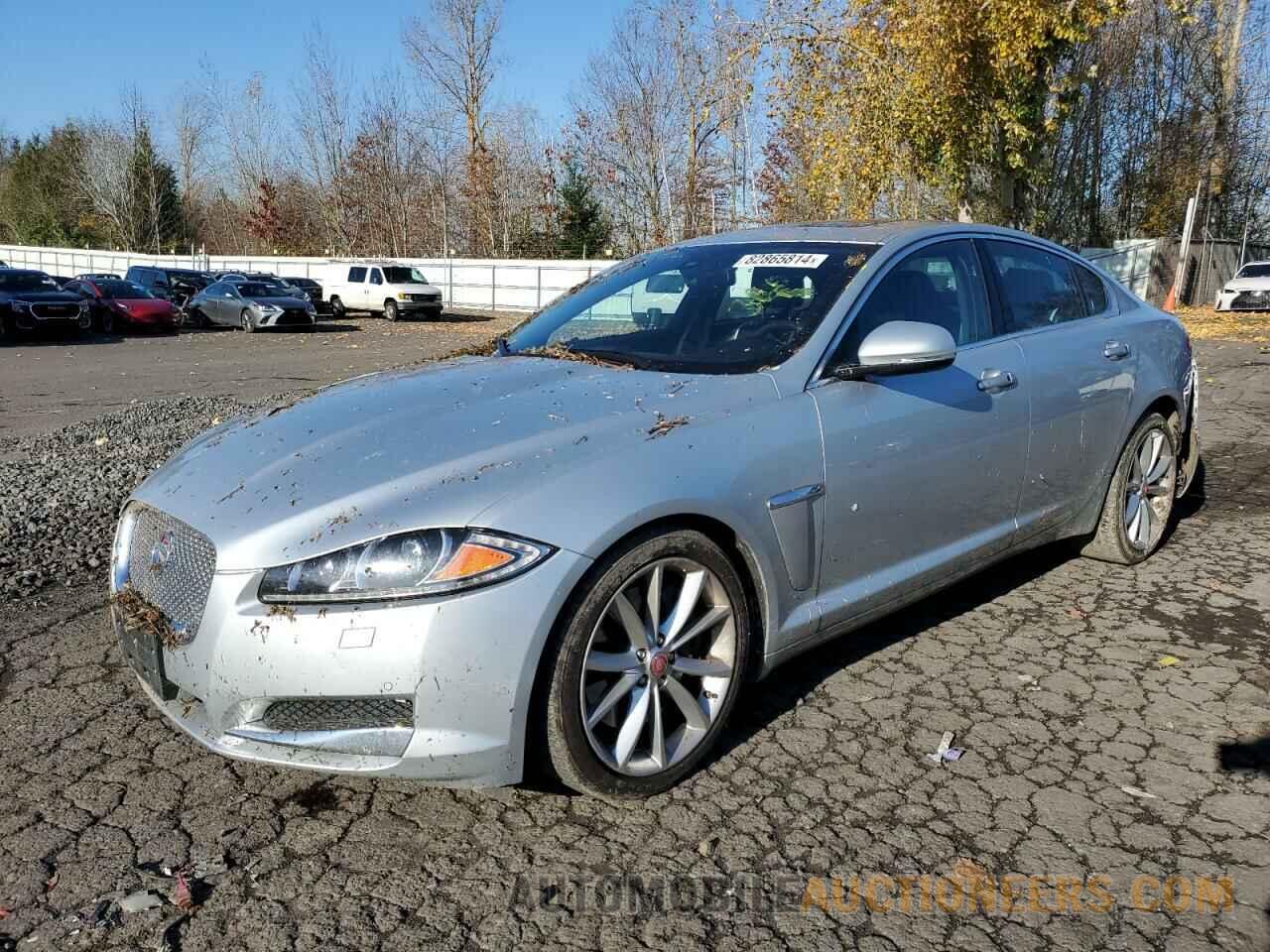 SAJWA0F7XF8U51105 JAGUAR XF 2015