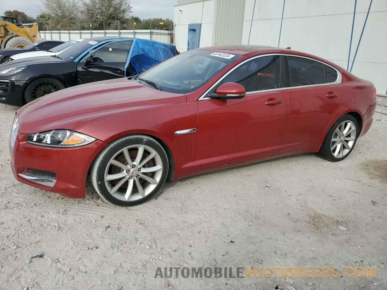 SAJWA0F7XF8U72780 JAGUAR XF 2015