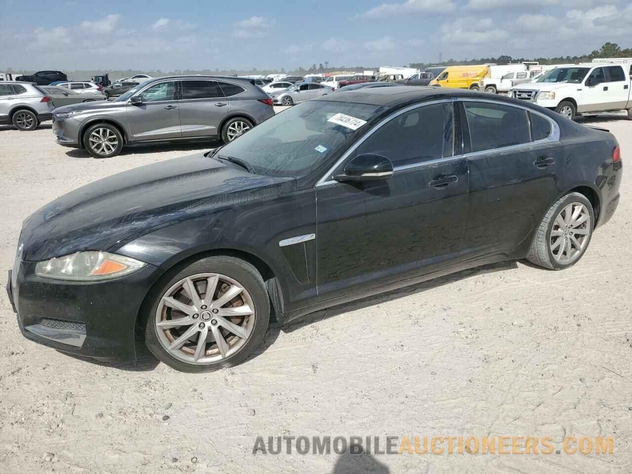 SAJWA0FB5CLS34607 JAGUAR XF 2012