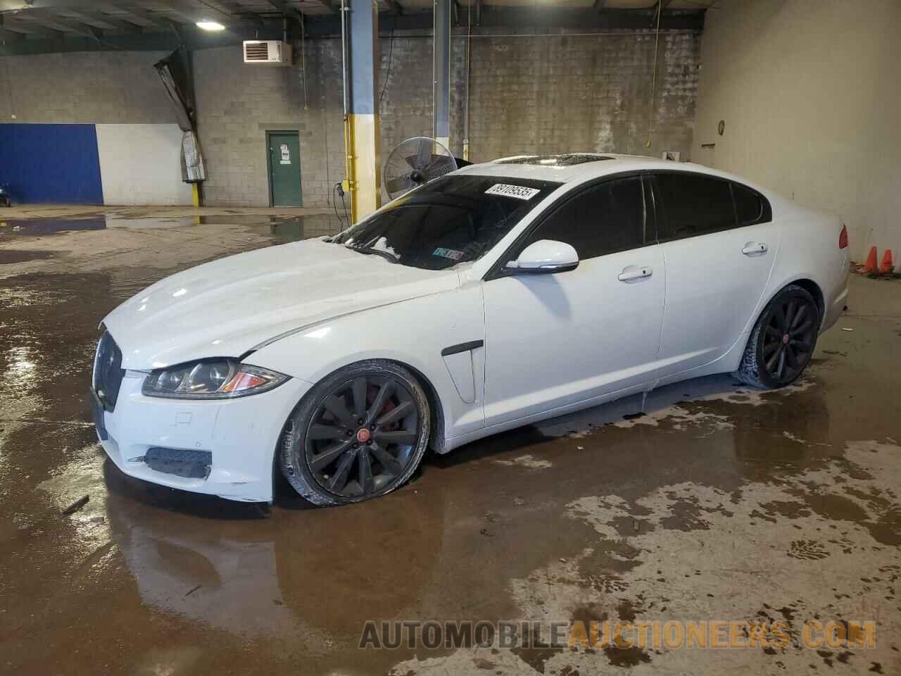 SAJWA0FB8CLS28087 JAGUAR XF 2012