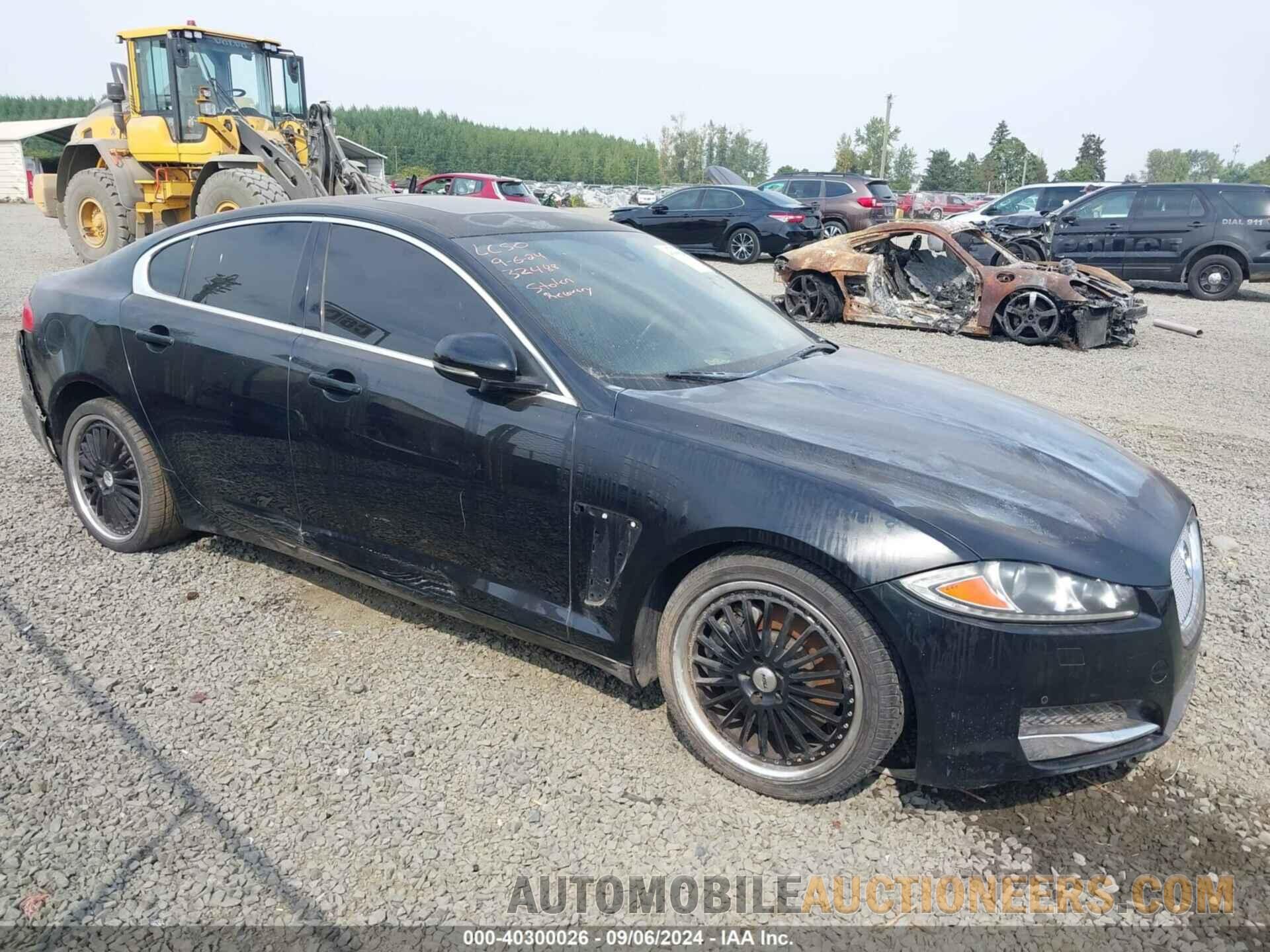 SAJWA0FB9CLS36036 JAGUAR XF 2012