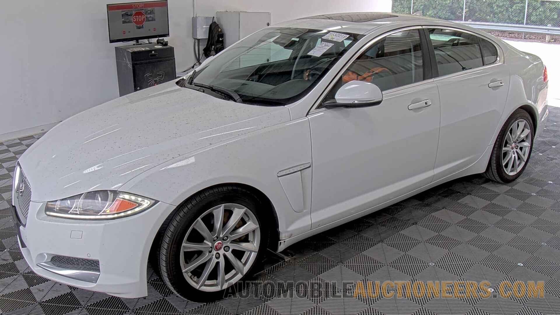 SAJWA0FS0FPU60440 Jaguar XF 2015