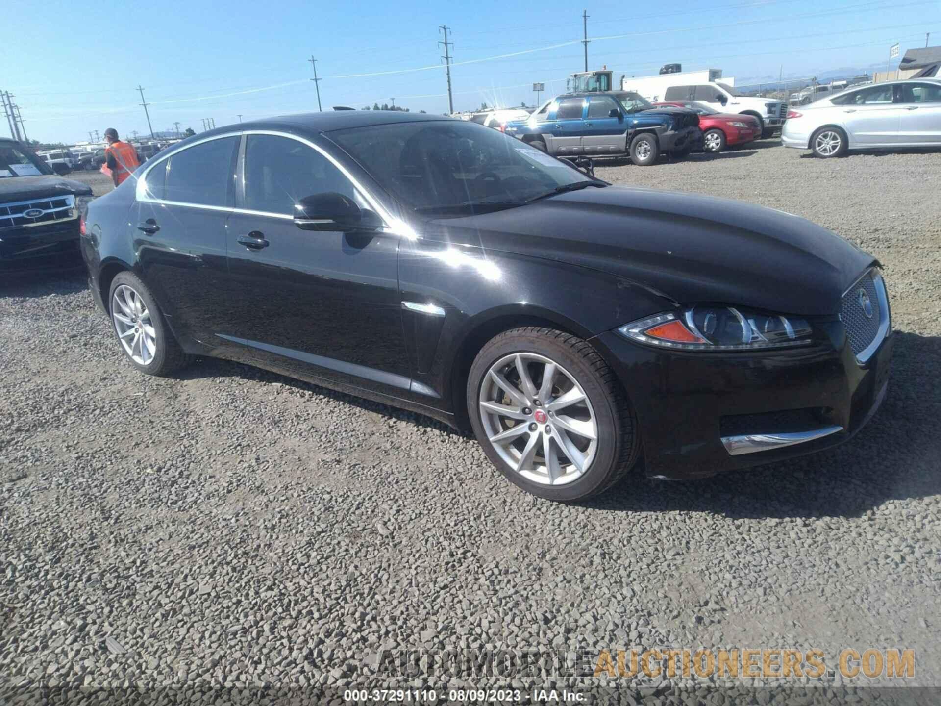 SAJWA0FS0FPU61684 JAGUAR XF 2015