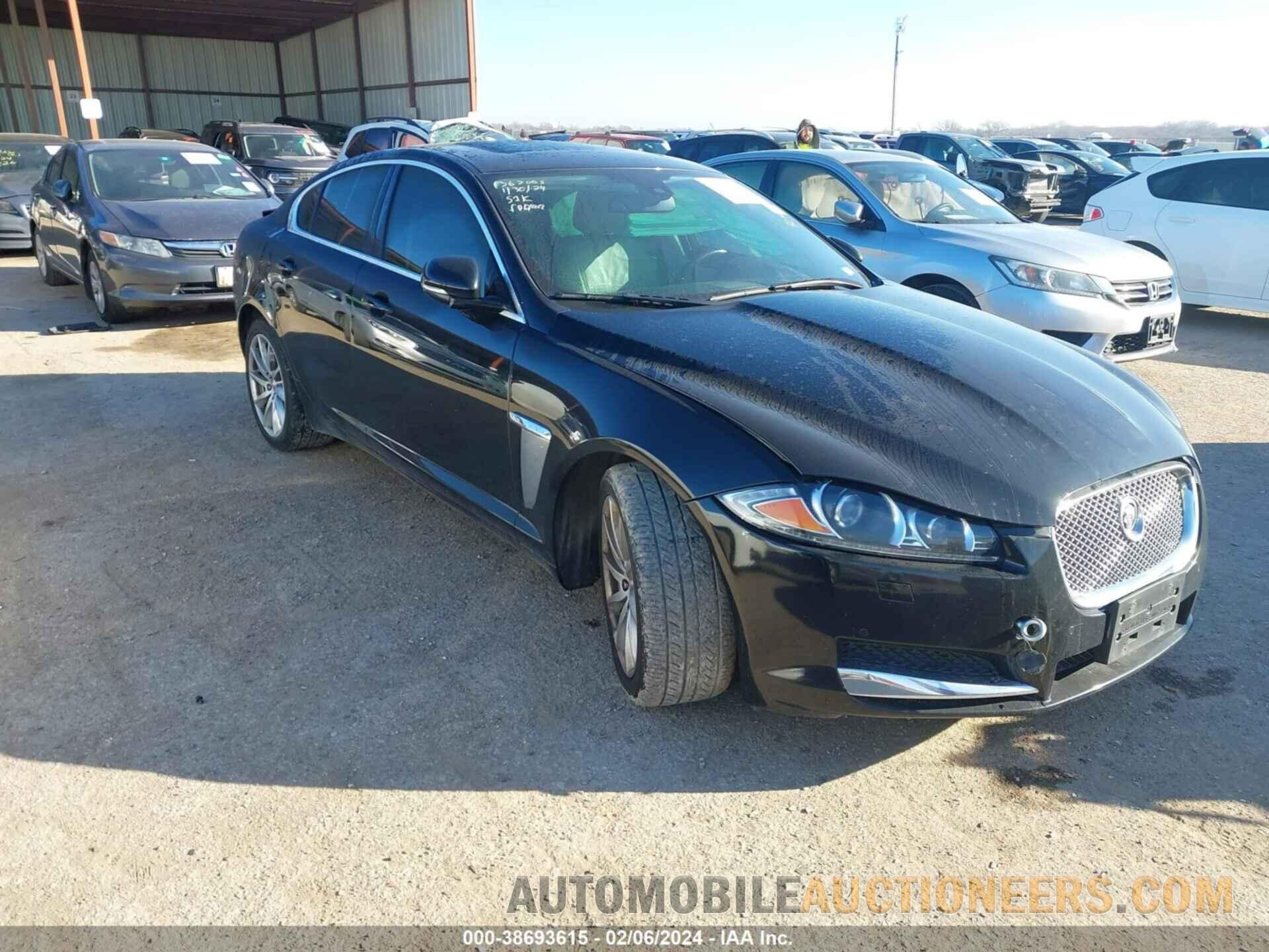 SAJWA0FS1FPU47924 JAGUAR XF 2015