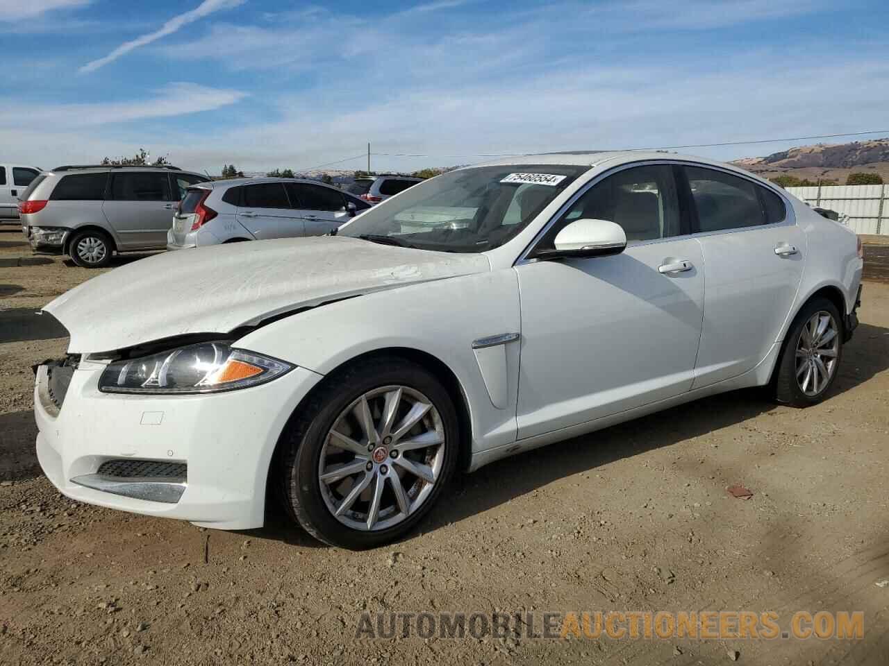 SAJWA0FS1FPU87579 JAGUAR XF 2015