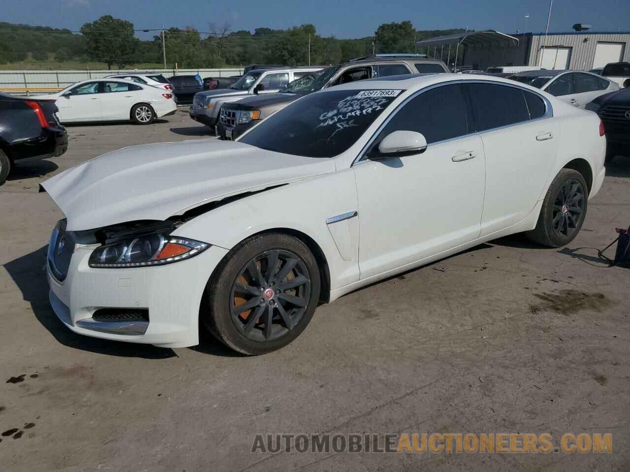 SAJWA0FS2FPU47172 JAGUAR XF 2015