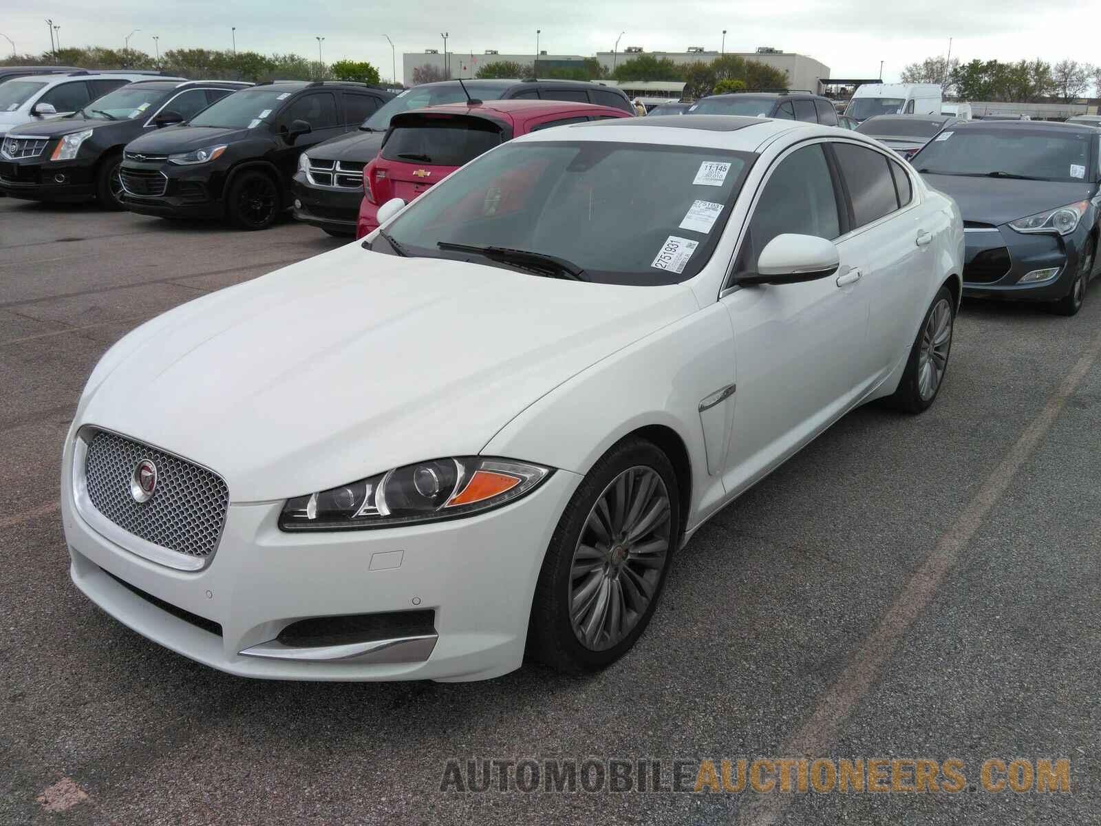 SAJWA0FS2FPU88093 Jaguar XF 2015