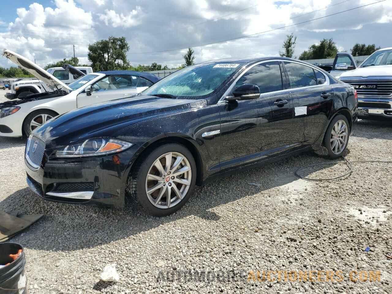 SAJWA0FS3FPU57273 JAGUAR XF 2015