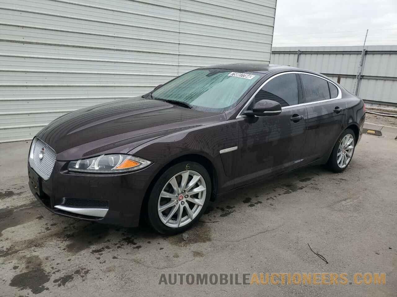 SAJWA0FS4FPU72011 JAGUAR XF 2015