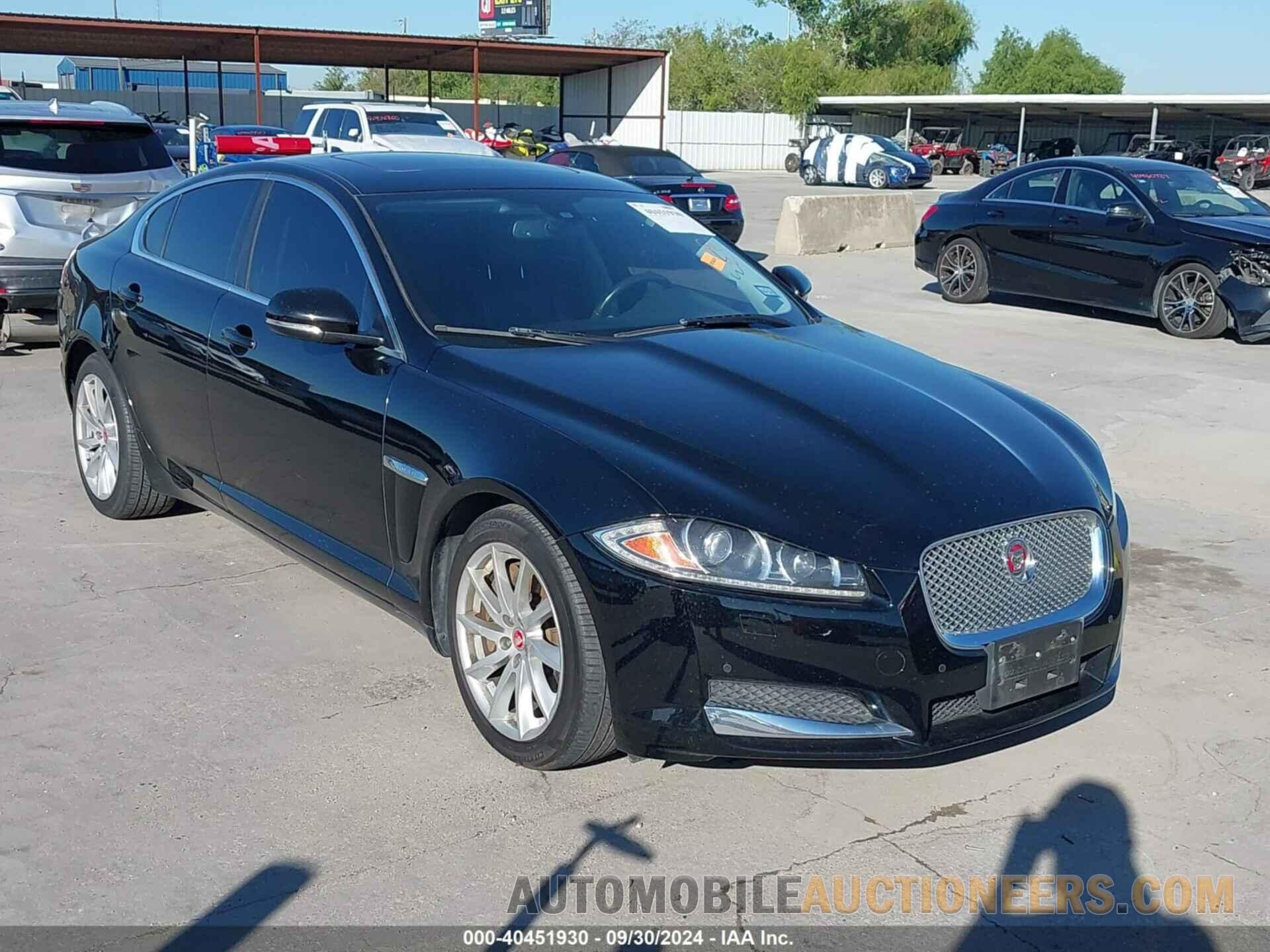 SAJWA0FS4FPU88080 JAGUAR XF 2015