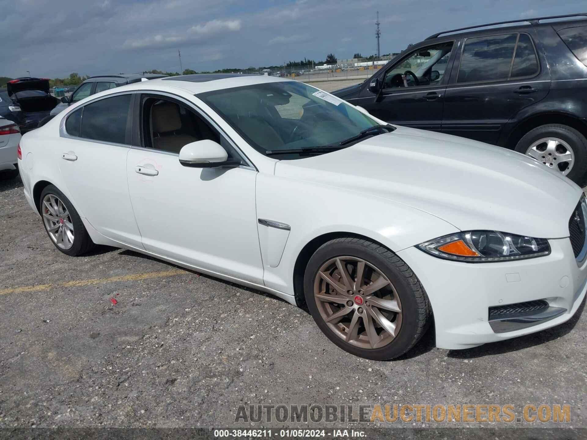 SAJWA0FS6FPU86394 JAGUAR XF 2015