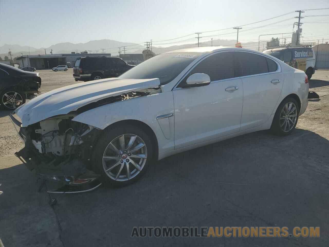 SAJWA0FS6FPU87643 JAGUAR XF 2015