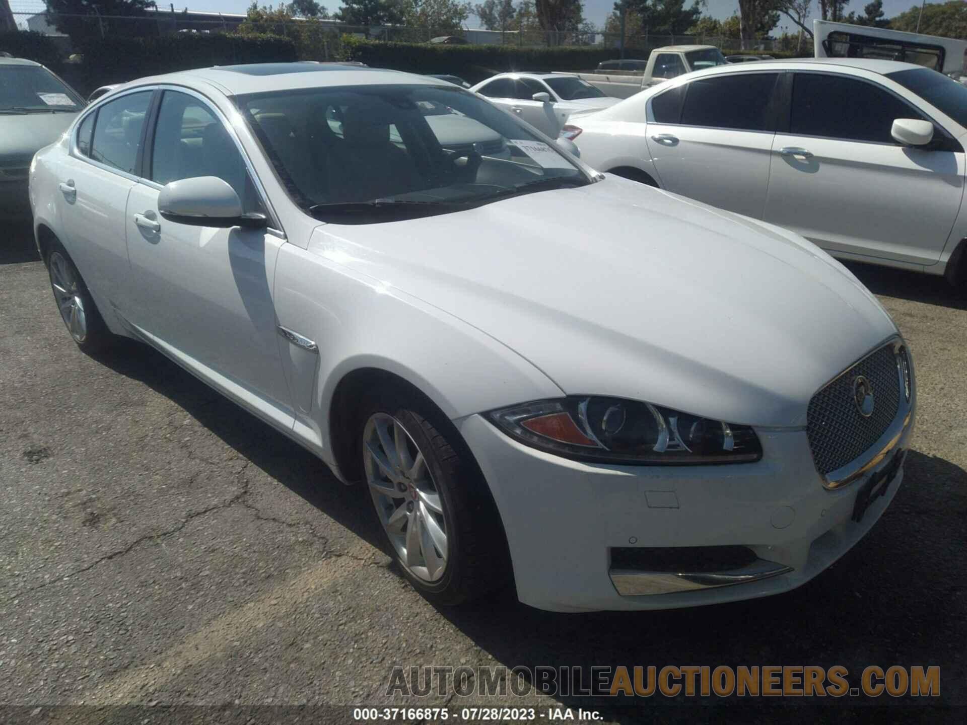 SAJWA0FS7FPU88610 JAGUAR XF 2015