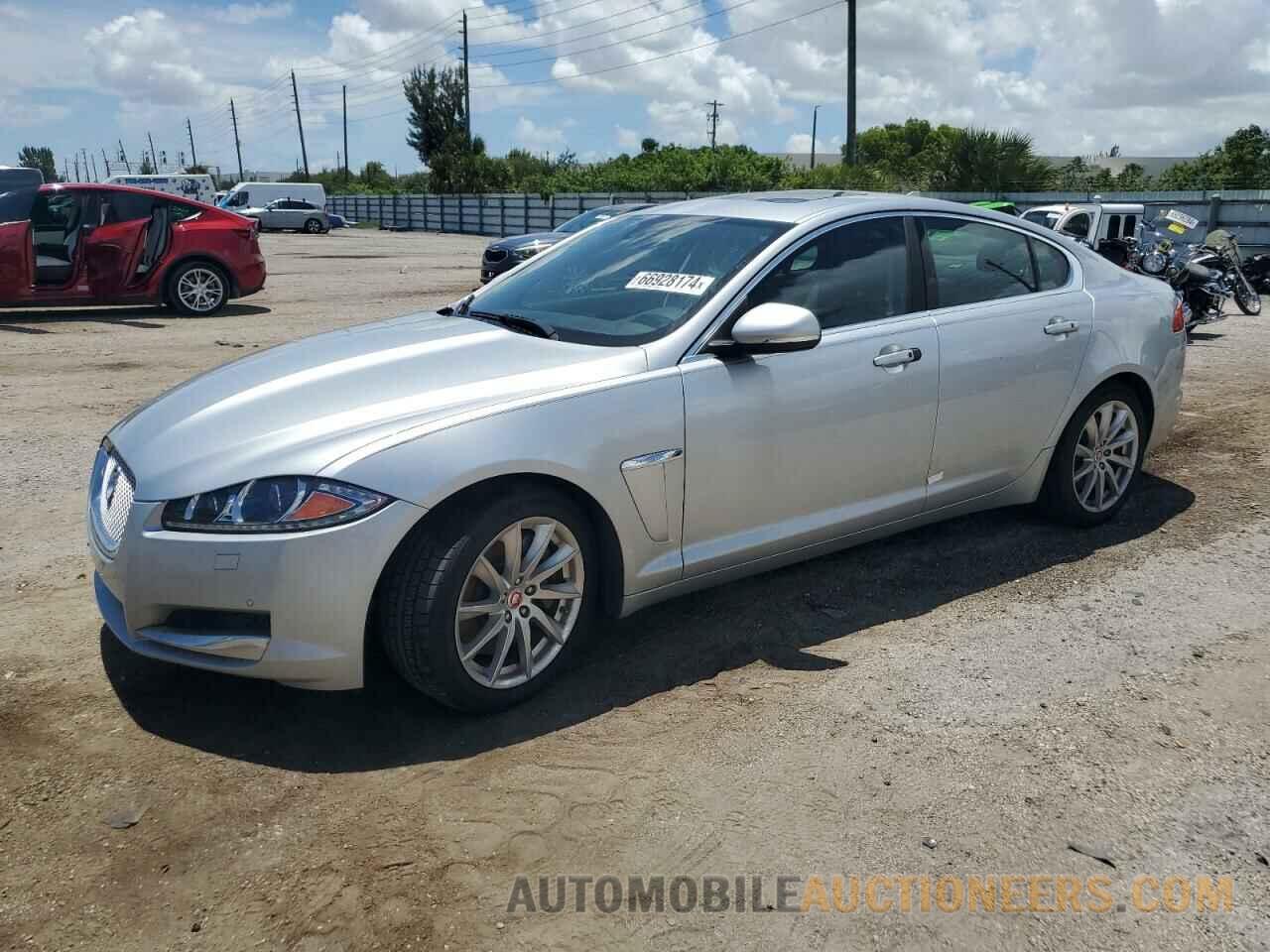 SAJWA0FS8FPU64347 JAGUAR XF 2015