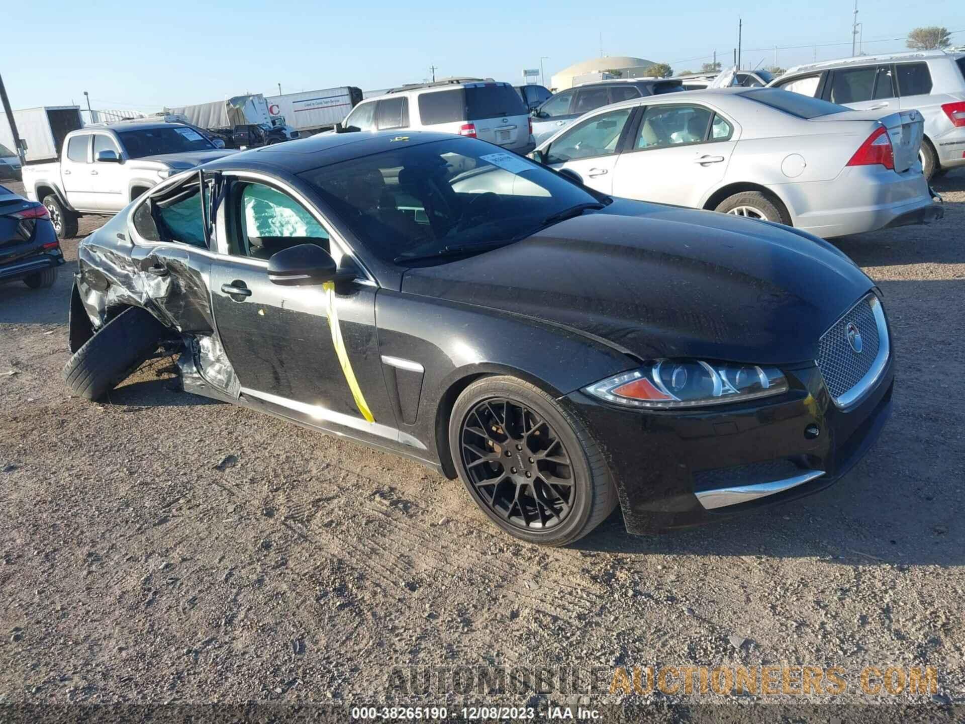 SAJWA0FS8FPU67636 JAGUAR XF 2015