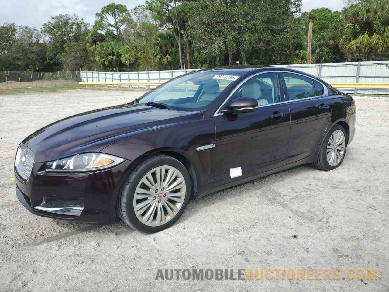 SAJWA0FS8FPU71167 JAGUAR XF 2015