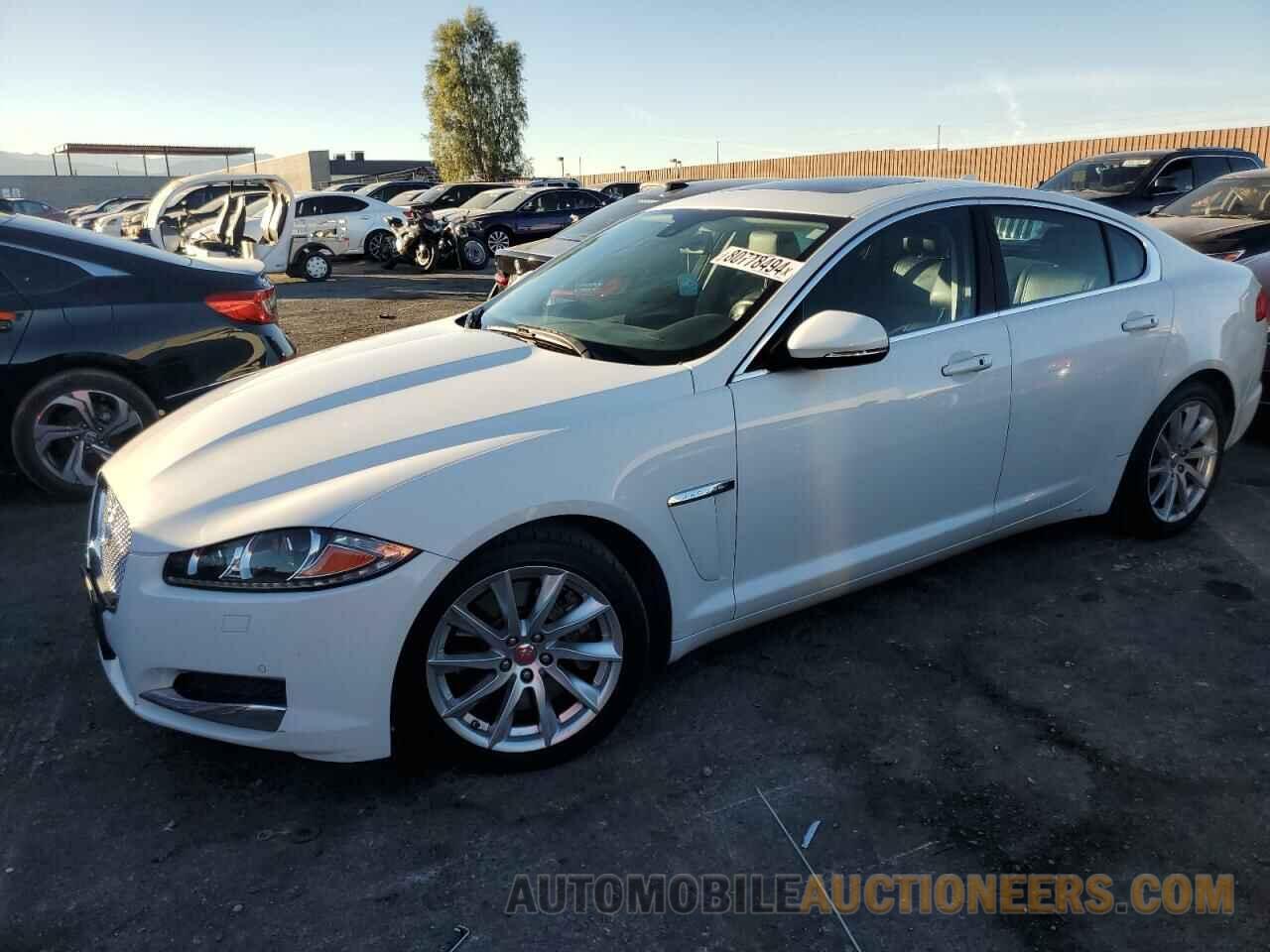 SAJWA0FS9FPU57522 JAGUAR XF 2015