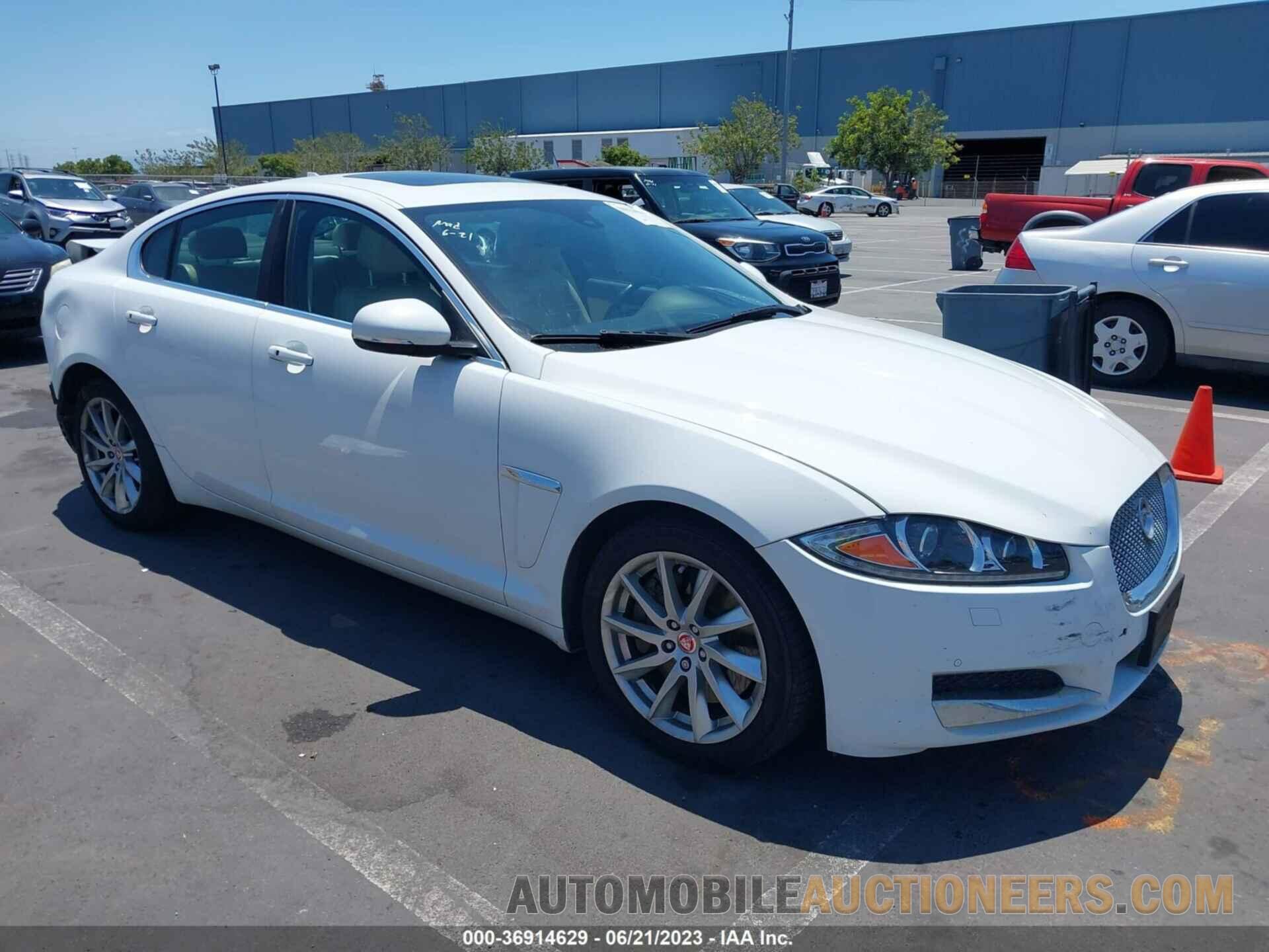 SAJWA0FS9FPU62932 JAGUAR XF 2015