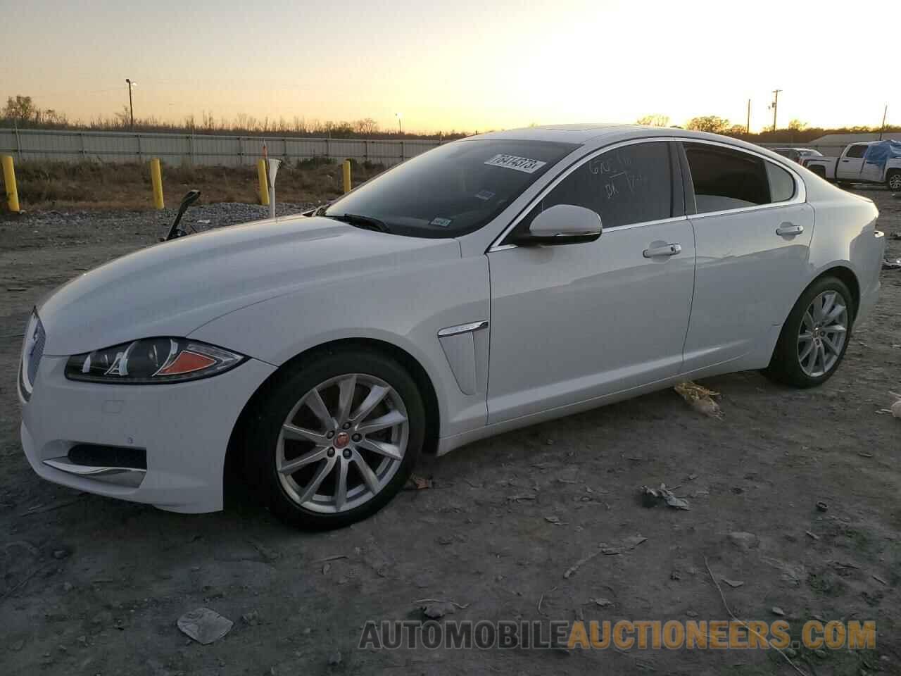 SAJWA0FSXFPU56508 JAGUAR XF 2015