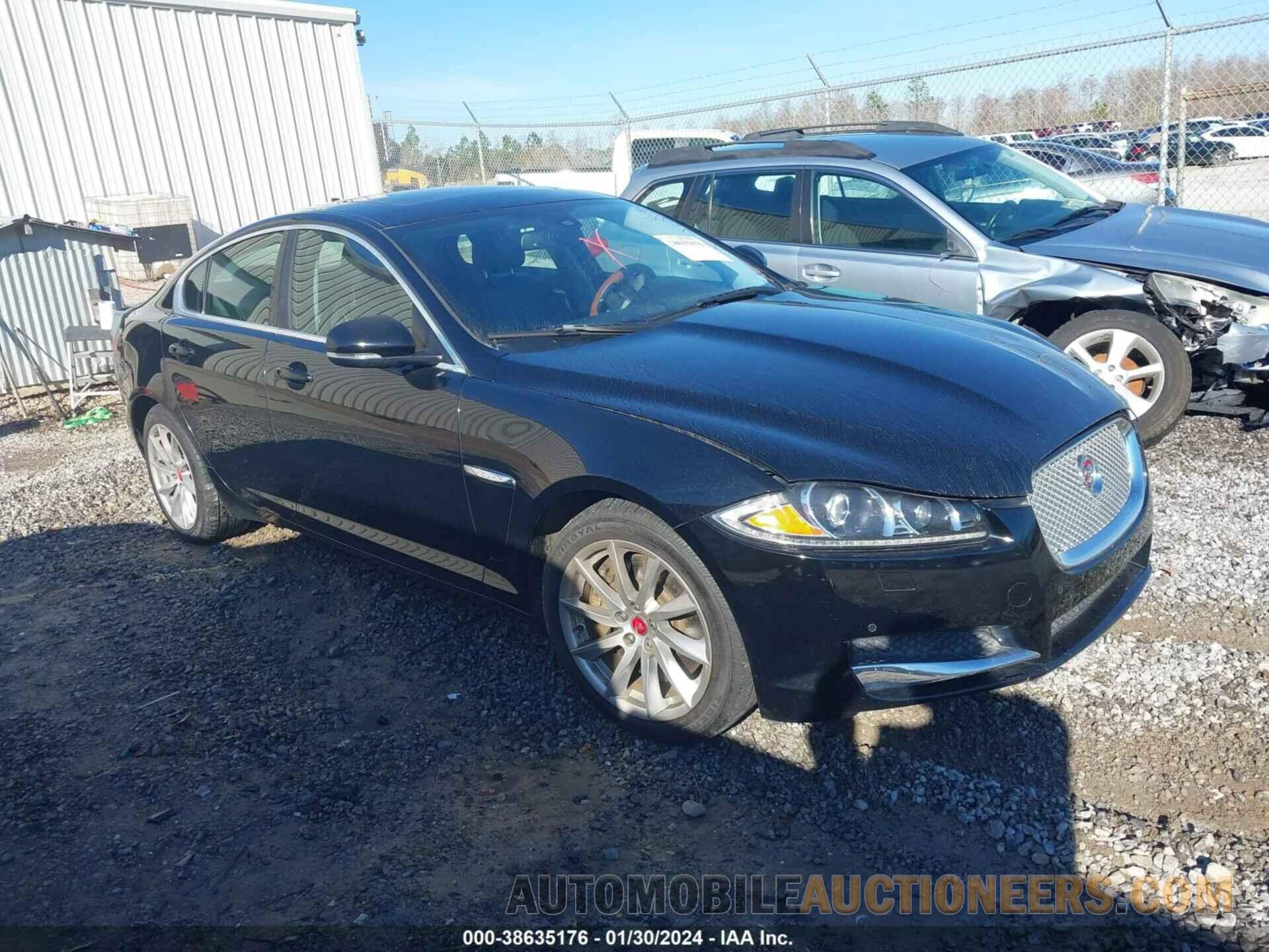 SAJWA0FSXFPU64480 JAGUAR XF 2015