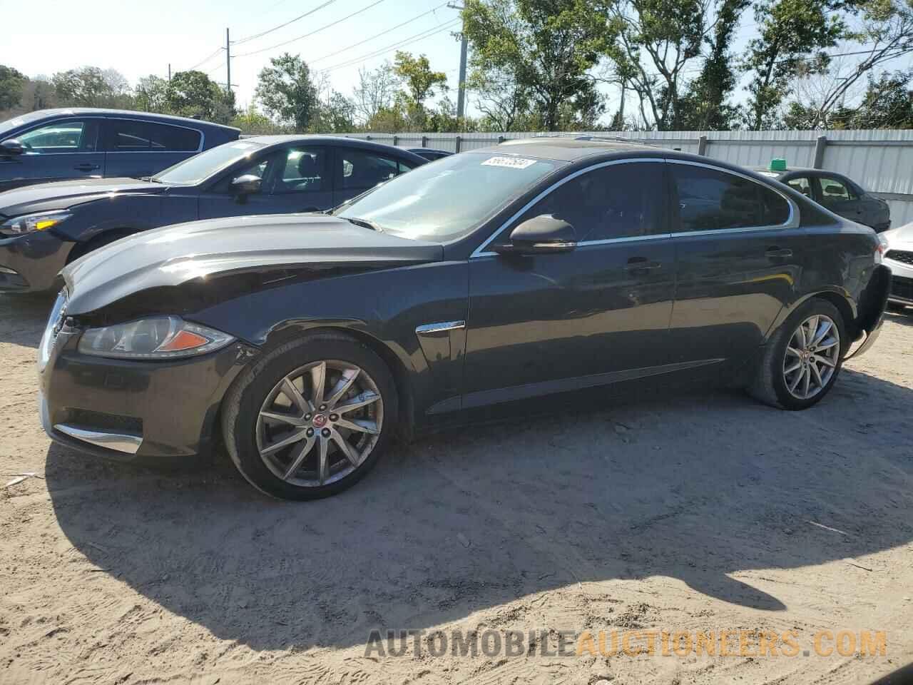 SAJWA0FSXFPU82140 JAGUAR XF 2015