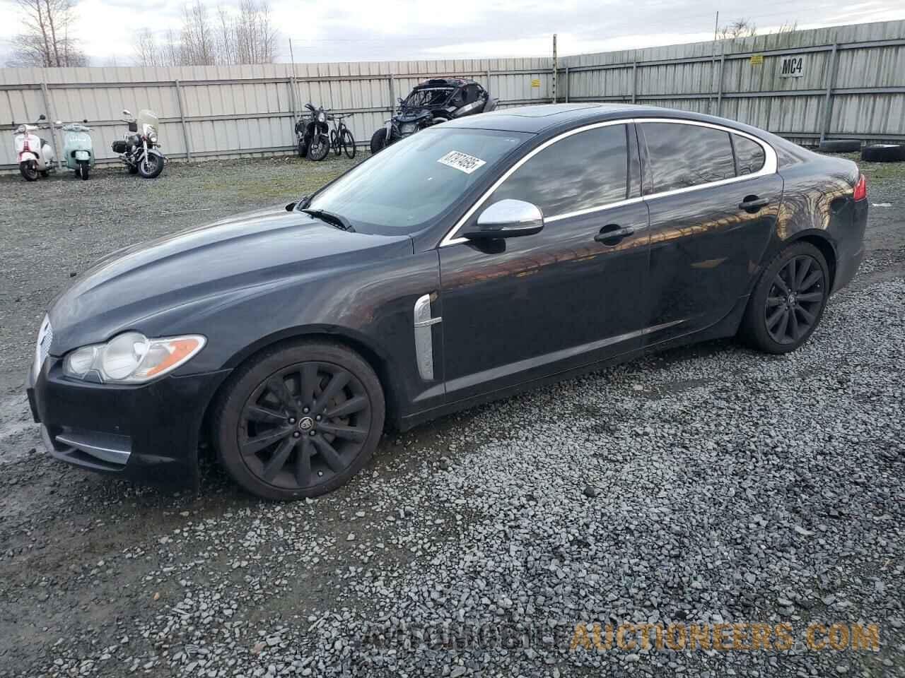 SAJWA0GB0BLS01298 JAGUAR XF 2011