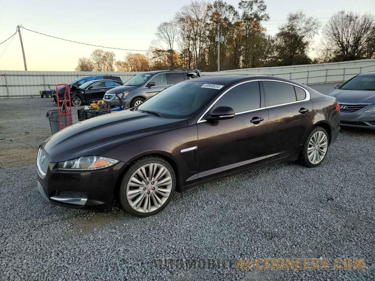 SAJWA0HB0CLS41753 JAGUAR XF 2012