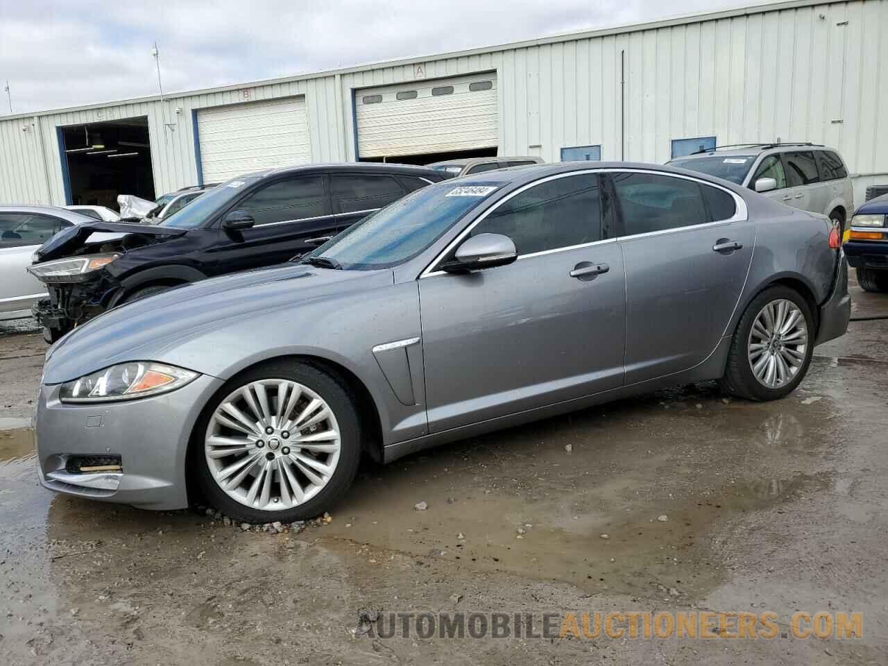 SAJWA0HB8CLS37854 JAGUAR XF 2012