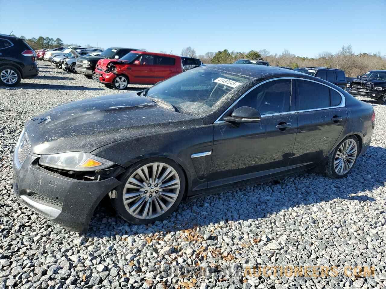 SAJWA0HBXCLS52419 JAGUAR XF 2012