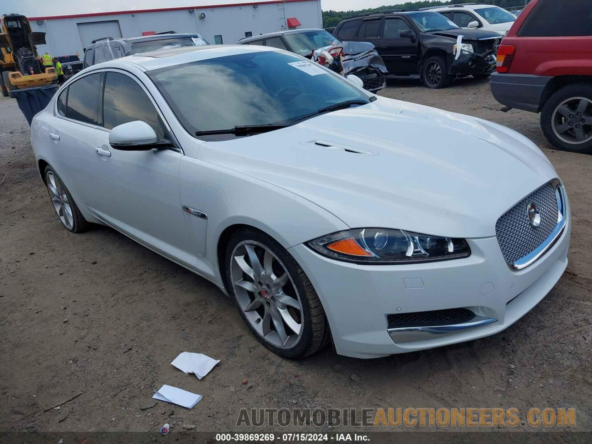 SAJWA0HP3FMU67117 JAGUAR XF 2015