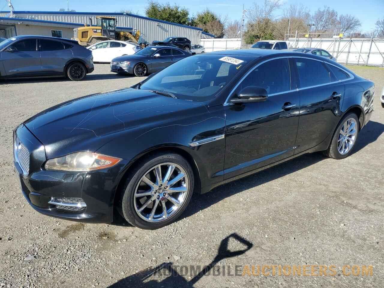 SAJWA1CB2BLV06085 JAGUAR XJ 2011